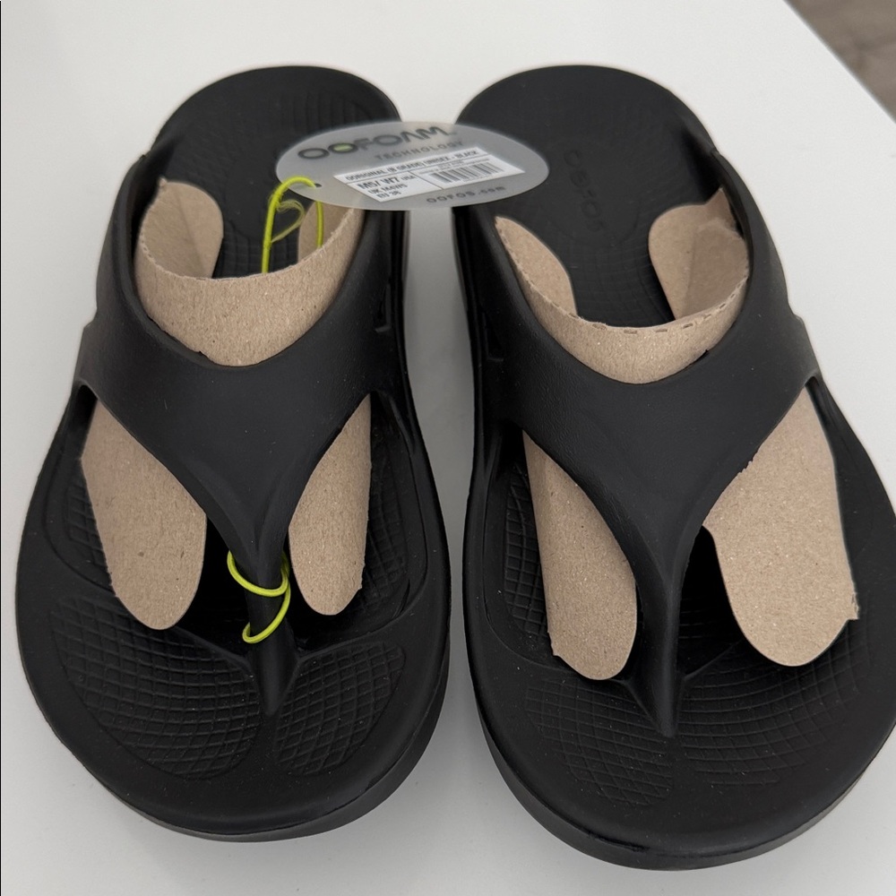 OOFOS OOriginal Sandals